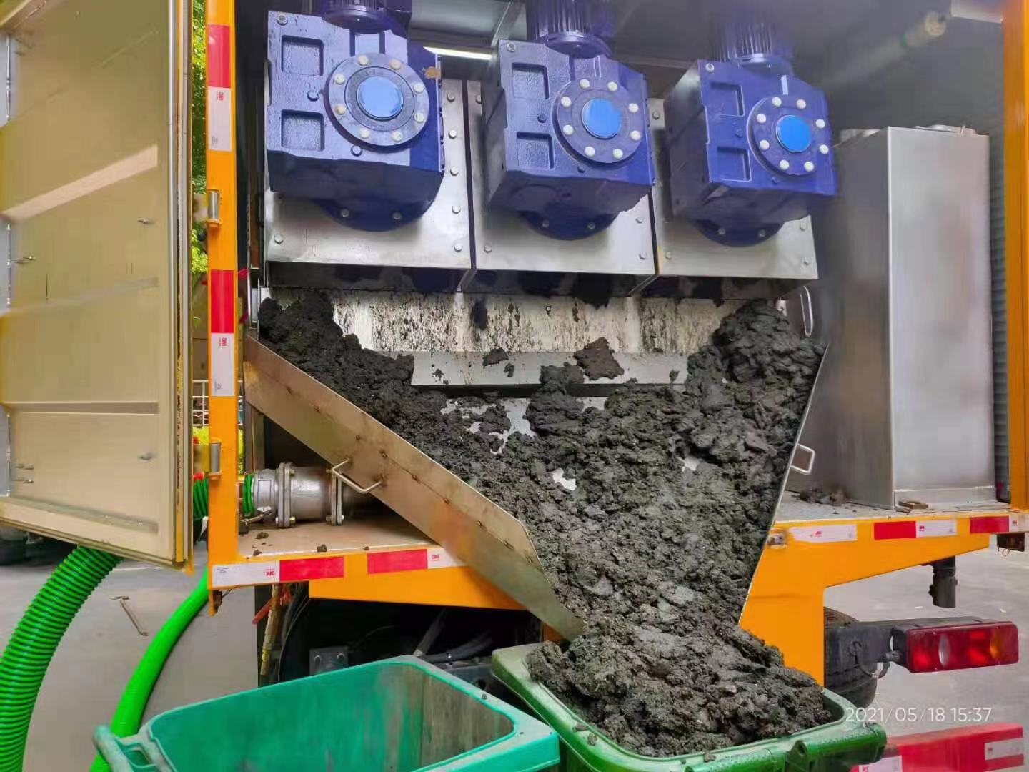 多文镇化粪池清掏城市维护站-泥浆净化干湿分离处理